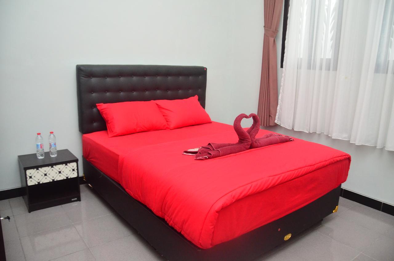 Banyu Homestay Banyuwangi  Exteriör bild