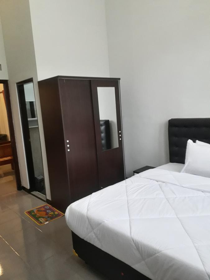 Banyu Homestay Banyuwangi  Exteriör bild