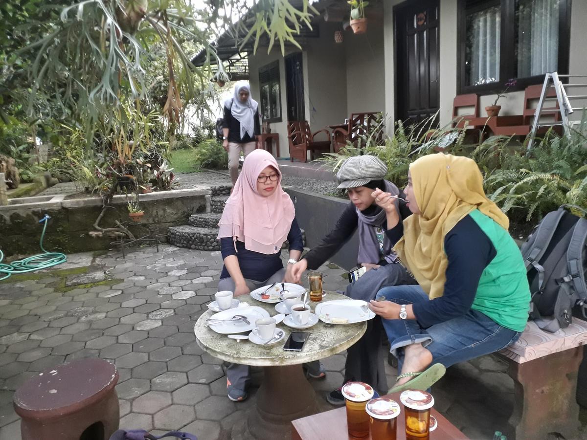 Banyu Homestay Banyuwangi  Exteriör bild