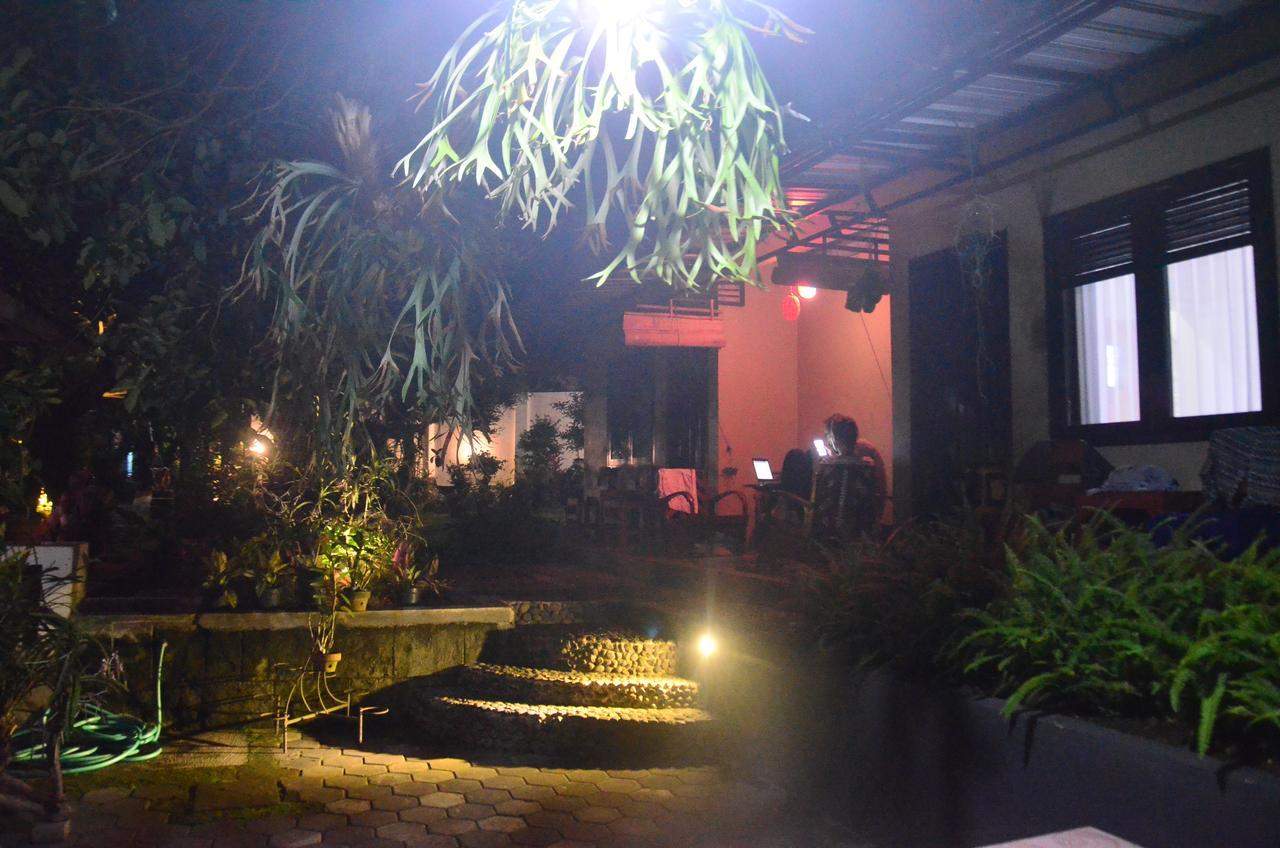 Banyu Homestay Banyuwangi  Exteriör bild